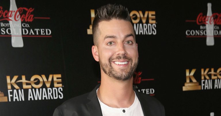 Christian comedian, John Crist, admits to sexual misconduct; tour and Netflix special cancelled